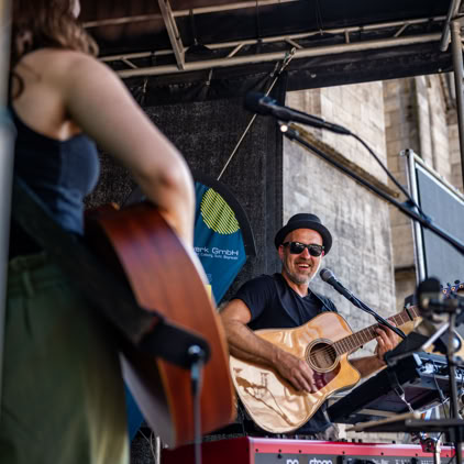 Fête de la Musique Meiningen 2025 mit dem Duo Wave&Sound. 